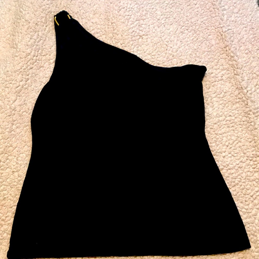 Soft and silky banana republic asymmetrical tank top!